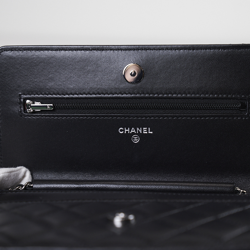 【CHANEL】 チェーンウォレット マトラッセ chain wallet